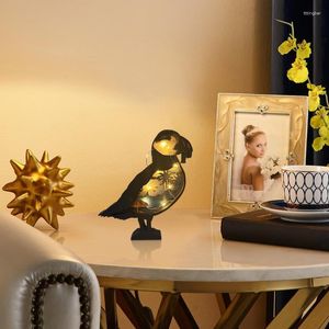 Decorazioni da giardino 3D Creative Auk Decor Arte cava Uccello Scultura in legno Artigianato in legno Accessori da tavola per scaffali Libreria per la casa