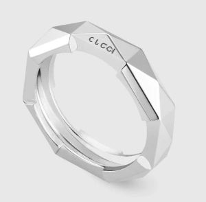 Lyxdesigners Band Rings Fashion Men Women Titanium Steel Engraved Letter Mönsterälskare smycken smal ringstorlek 5-11