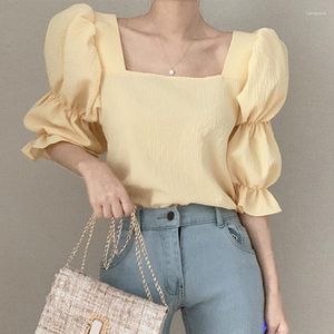 Kvinnor Bluses Korean Short Sleeve Top 2023 Summer French Polyester Design Pleated Square Neck Bubble Chiffon Shirt For Women