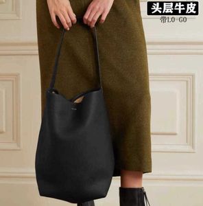 Designer The row leather large capacity tote bag n / s Park Tote Bag minimalist bucket shoulder Light luxury and high sense Simple style European and American fashion