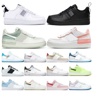 Designer Mens Womens Outdoor Sports Casual Shoes Triple White Ivory First Använd Low Sneakers Trainers