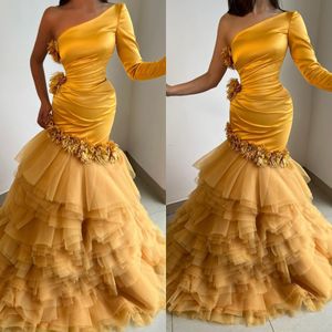 Elegant Gold Evening Gown Black Girl One Shoulder Mermaid Party Prom Dresses Appliques Tiered Pleats Formal Long Dress for red carpet special occasion