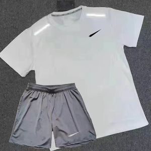 Футболки Мужской дизайнер Quick Drying Tshirt Sports Student Set Set Set с коротким рукавом.