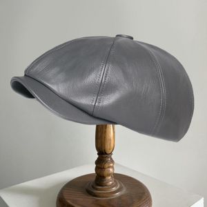 Szeroki rdzeń okrągły wiatroodproof beretowy męski retro ośmioboczny malarz faux skórzany kapelusz mody akcesoria