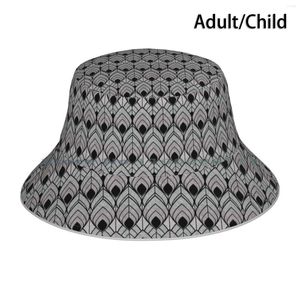 BERETS ART DECO. Grå och svart. Bucket Hat Sun Cap Black Geometric Waves Abstract Textured Lines Formes Brimless