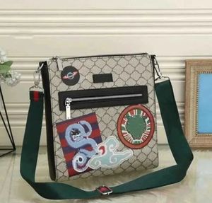 474137 Yeni Erkekler Crossbody Bag Stilleri Çeşitli Boyutlar Çantalar Lüksler Tasarımcıları Çantalar Cep Moda Omuz Çantası