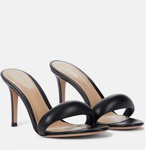 Sandálias femininas de designer bijoux sandálias de couro acolchoadas 100% couro real sola dérmica salto agulha sandálias bombas de luxo com caixa eu35-43