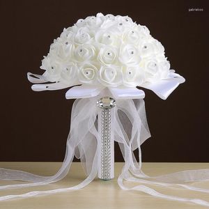 Flores decorativas de alta qualidade artificial rosa espuma flor noivas empregada casamento buquê de noiva branco cetim buquês de cristal