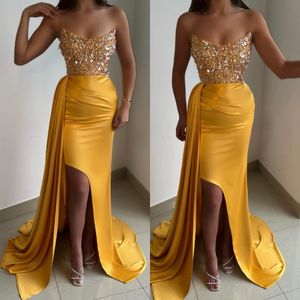 Elegant Yellow Evening Gown Black Girl Sequins Strapless Party Prom Dresses Split Pleats Formal Long Dress for red carpet special occasion