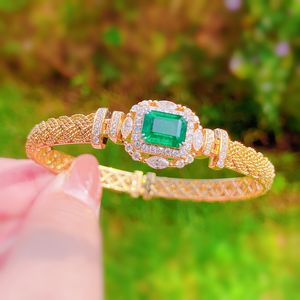 Bangle Ruzzallati Square Paraiba Emerald Bracelet Twisted Design Retro 14K Gold Color Bangle для женщин роскошные украшения 230621