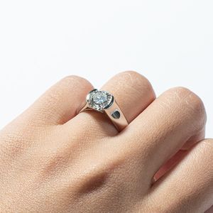 Pierścień Solitaire Iogou 2CT Diamond Solitiare Pierinności zaręczynowe dla kobiet 100 Sterling Sier Bridal Wedding Rade Ustawienie 8 mm