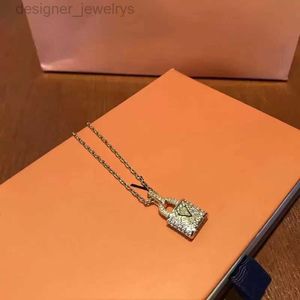 Luxury Fashion Necklace Designer Jewelry party diamond pendant Gold necklaces for women jewellery gift