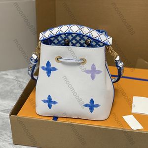 12a helt ny spegelkvalitetsdesigner liten hinkväska 20 cm kvinnor belagd duk luxurys handväskor blå tryckt brev handväska crossbody axelband med låda med låda