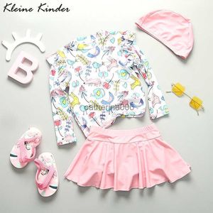 Roupa de banho de desenho animado para meninas 2022 moda infantil maiô 3 peças conjunto de proteção contra erupções cutâneas manga longa maiô infantil roupa de praia UV L230625