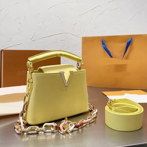 Nuova borsa a tracolla Capuchines di marca L per donna Borsa a tracolla classica da donna con lettera L Borsa a tracolla con catena di moda con scatola