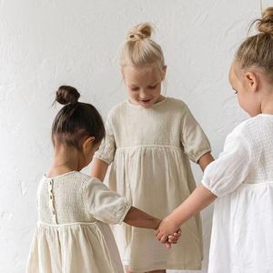 Mädchenkleider Babykleidung im Sommerkleid weiß gesmokt Kinder kleine Mädchen handgemachte Kleinkind Prinzessin Vintage Smock