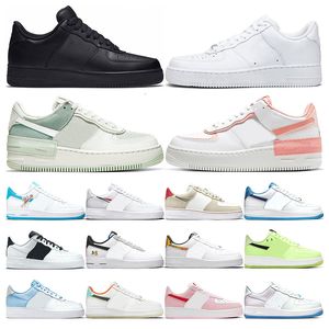 Designer uomo donna Sport all'aria aperta Scarpe casual Triple White Pale Ivory Toon Squad sneakers basse Scarpe da ginnastica