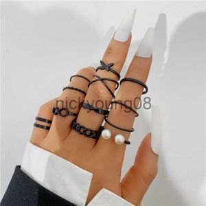 Band Rings 12Pc/Set Punk Black Finger Rings Set Butterfly Snake Pearl Ring For Women Gothic Geometric Ring 2023 Fashion Female Jewelry Gift x0625