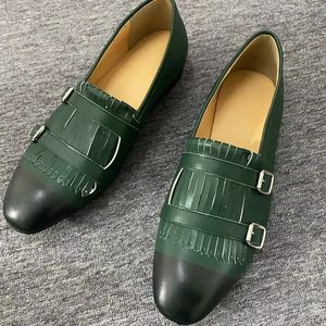 British Style Fashion äkta läderklänningskor för män Luxury Tassel Loafers band Buckle Mens Flats Party and Wedding Shoes