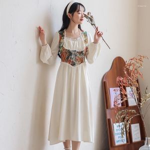 Casual Dresses French Romantic Dress Women 2023 Fall Oil Painting Retro Lace Square Neck Elegant Robe Sweater