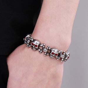 Bracciale rigido punk con teschio dagli occhi rossi per uomo in acciaio inossidabile stile vintage motociclisti scheletro gioielli bracciale uomo accessori da uomo