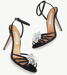 Summer Luxury 2023 Aquazzura Women Stardust Sandals Shoes Juvelerad blomma-utsmyckning Stiletto klackar Floaty Dress Party Bridal Lady Sandalias EU35-41, med låda