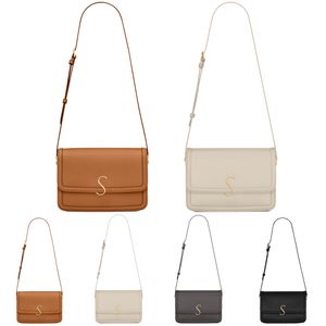 2023 Дизайнеры роскоши высококачественные сумки на плечах мешки женская багенмовая сумка подмышка подлина кожа