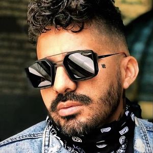 2023 High Quality Hip-Hop Punk Rock Style New Model Unique Frame Design Titanium Alloy Legs Large Men's And Women's Luxurious Sunglasses Classic Fashion Casual Style