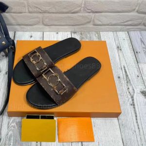 Designer Slides toffel Sandal låste den platt mule herr kvinnor skor flipflop glid tofflor sommar läder skjutreglage mular flip flops comfo omr