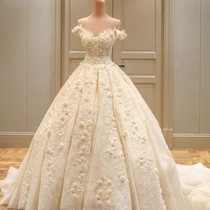 Modest plus size wed dress bridal gown off shoulder Ball Gown Wedding Dresses Gowns Sheer Jewel Neck Lace Appliqued Sequins beaded 3D flowers Plus Size Robe De Mariee