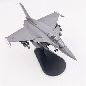 Aircraft Modle Scale 1100 Fighter Model France Dassault Rafale C Military Aircraft Replica Aviation World War Plane Miniature Toy for Boy 230626