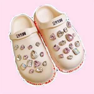 Shoe Parts Accessories 28 PCS Crocses Hole Shoes Bright Crystal Decoration Shoe Buckle Shoe Accessories Ornament Removable Girlish Heart Love Set 230626