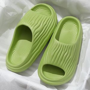 슬리퍼 웨이브 디자인 여름 여성 남성 패션 비치 외부 미끄럼 방지 단독 캐주얼 홈 신발 커플 욕실 실내 샌들