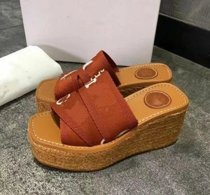 Elegantes Design Damen Woody Sandalen Letter Print Canvas Espadrille Plateau Slides Cross Weave Bequeme Wedges Slipper EU35-42 mit BOX