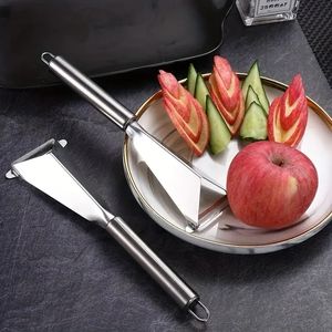 1 Stück Obst-Dreieck-Schiebemesser, ausgefallenes Obstteller-Messer aus Edelstahl, zum Schnitzen von Restaurant-Tellern zum Schneiden von Apfel-Schieber, Küchenhelfer, Küchenbedarf