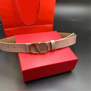 Klassisk V Designer Mens Belts Pure Color Luxury Belt Men Gold Plated Bok Buckle Cinture Party Business Justerbar läderbälte bred 2,5 cm storlek GA07 C23