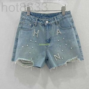 Women's Shorts Designer Cotton Women Jeans with Letter Pearls Beads High End Brand Cowboy Casual Hole Jersey Outwear Denim A-line Sexy Hotty Hot Pants XMZV