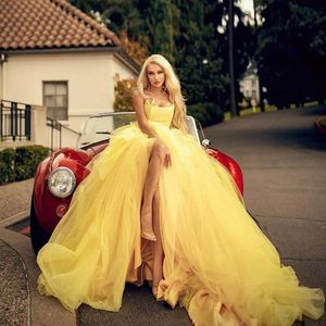 Yellow Puffy Strapless Prom Dresses Ruffles Tiere Sleevless Princess Layere Tulle Womens Special Occasion Gown