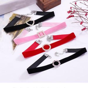 Choker Chokers Black Red Short Velvet for Simulated Pearl Geometric Round Square Heart Necklaces Neck Jewelry Collares Collier Bloo22