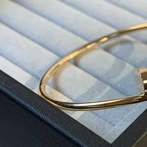 Dünnnagelangel Feine Nägel Armreifen 925 Silberrohr Elastizität Armband Gold plattiert 18k für Frauen Premium -Materialien sind die gleichen wie Gegenprodukte exquisite Geschenk 018 a