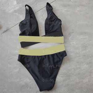 Designer-Damen-Bikini-Set, schwarze Badebekleidung mit tiefem Ausschnitt, sexy geteilte Badeanzüge, modische Pool-Spa-Badeanzüge, Strandurlaub, BH-Slips