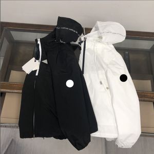Мужская дизайнерская куртка зимняя теплая ветрозащитная тонкая куртка солнцезащитный трикотаж пара модель новый наряд
