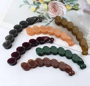 Comfortable Lightweight Seamless Ponytail Clip with Matte Texture and Premium Color Simple Vertical Clip Hairpin with Multiple Styles to Choose From