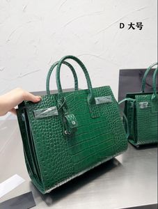 2024 TOTES QUALIES QUALITY ALIGATOR TOTE BAGS女性オルガンハンドバッグクロスボディショップバッグデザイナーバッグ財布マルチポケット本革の大型カパシットグリーンカウスキン3サイズ