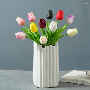 Flores decorativas PU Tulipas Artificiais 6 PÇS Segurando Seda Falsa Casamento Decoração de Sala de Estar