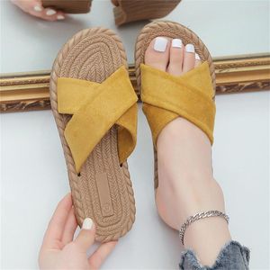 Hausschuhe 2023 Sommer Damen Schuhe Flache Sandalen Frauen Indoor Damen Wildleder Riemen Rutschfeste Schuhe Strohgewebte Strand Flip Flops