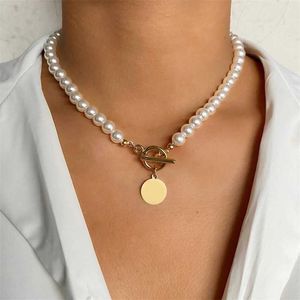 Beaded Necklaces 2023 Fashion Wedding Pearl Choker Necklace for Women Vintage Coin Lock Pendant Chain Jewelry on the Neck Accessories Party Gift 230613