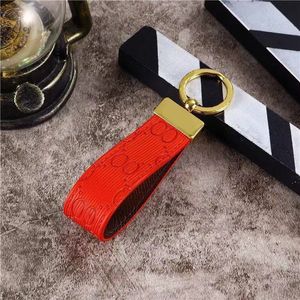 Multicolor leather keychain vintage designer keyring classic simplicity embossing portachiavi valentine s day gift couple letter keychains exquisite PJ068 C23