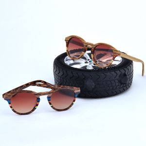 Designer Glasögon Mens Solglasögon för kvinnor Fashion Luxury Shades Summer Travel Eyewear Round Square Metal Frame Colorful Polarised Protection Lenses glasögon