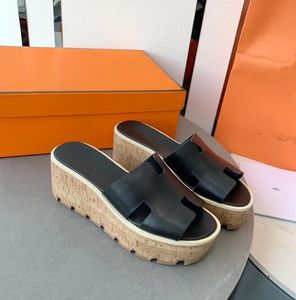 Lyxdesigner tofflor Fashion Tjock Bottom Sandals Letter Brodery Slides Lady Platform Wedges Sandal Beach High Heel With Box Size 35-45